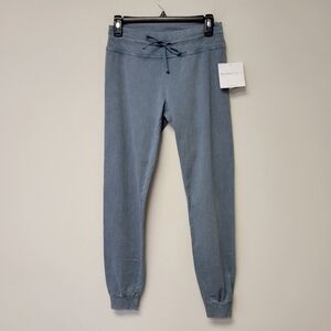 Beyond Yoga Hey Chambray midi Sweatpants Washed Stormy Blue XS